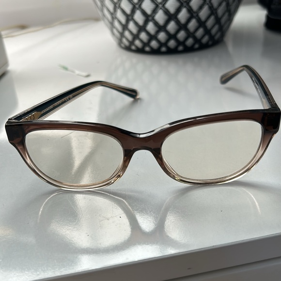 Coach HC6187 eyeglasses - transparent brown gradient with navy blue temples